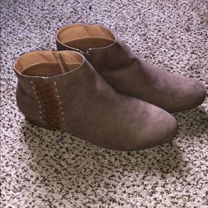 Never worn ankle boots 9.5